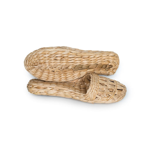 woven natural straw slippers